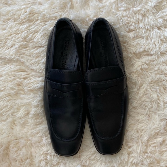 🚫SOLD🚫NWOT Louis Vuitton Leather Loafers - Picture 2 of 8